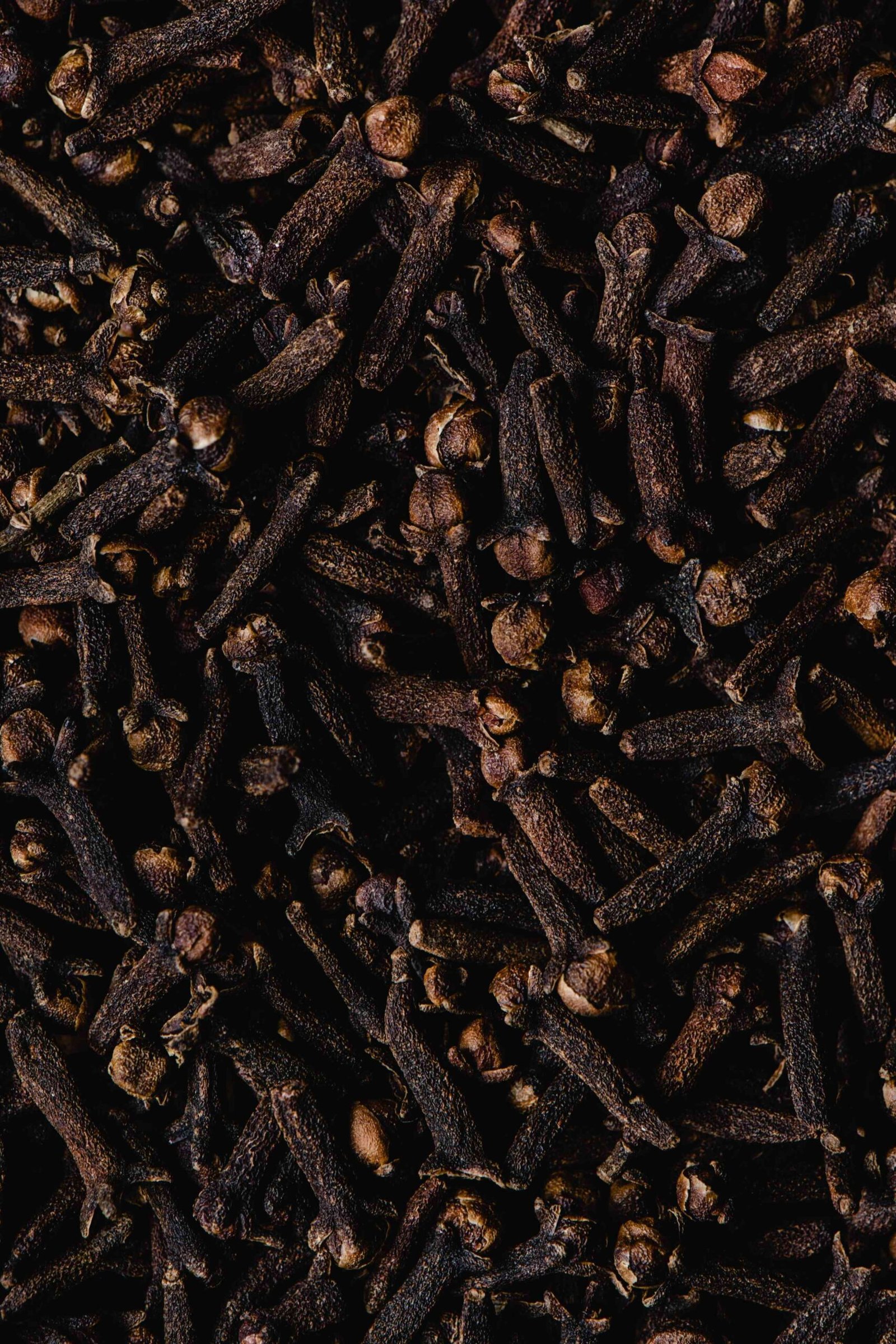 clove water benefits for skin