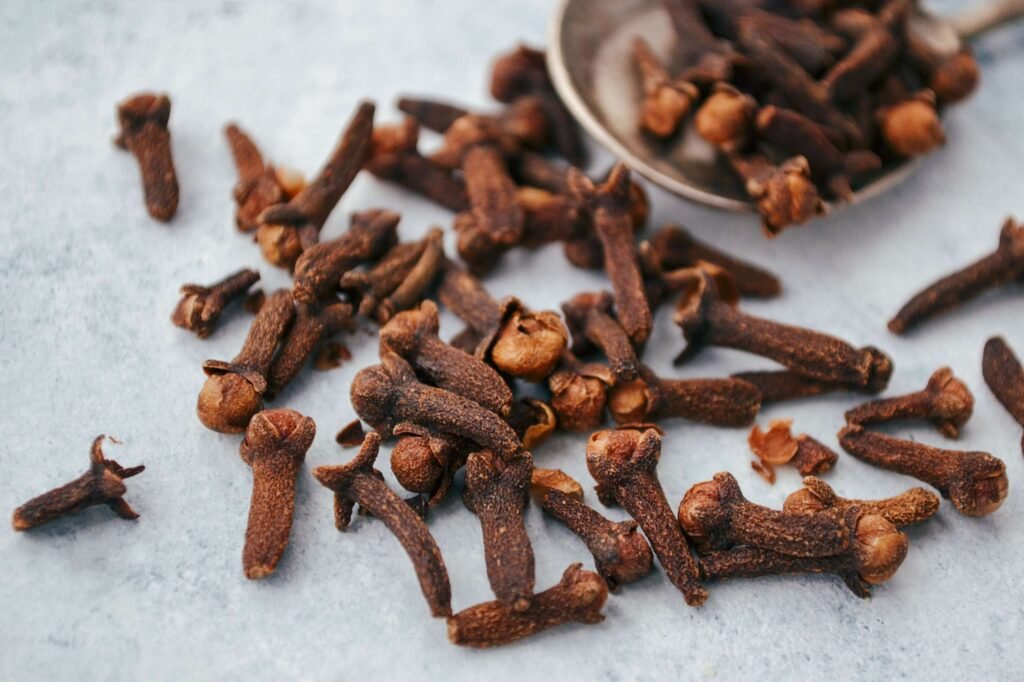 clove water for teeth