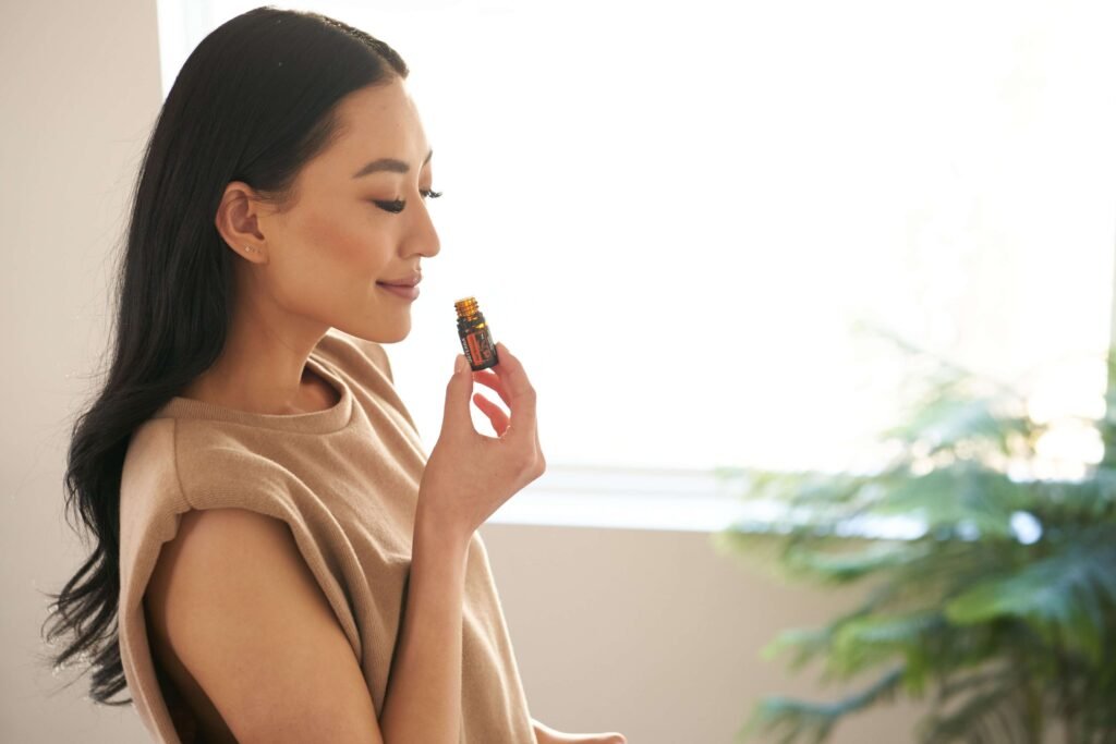 benefits of clove oil on skin